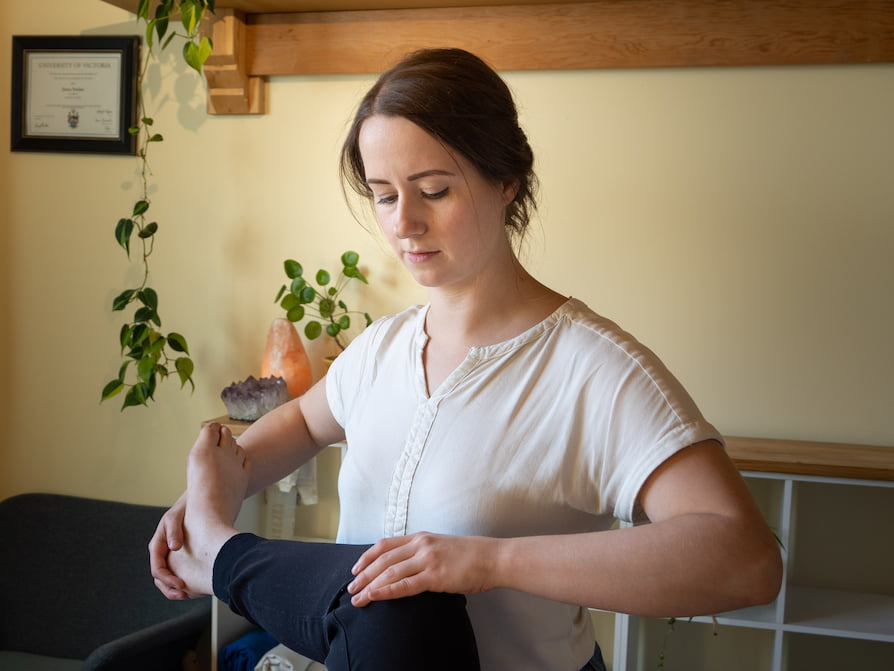 Michelle treating a client